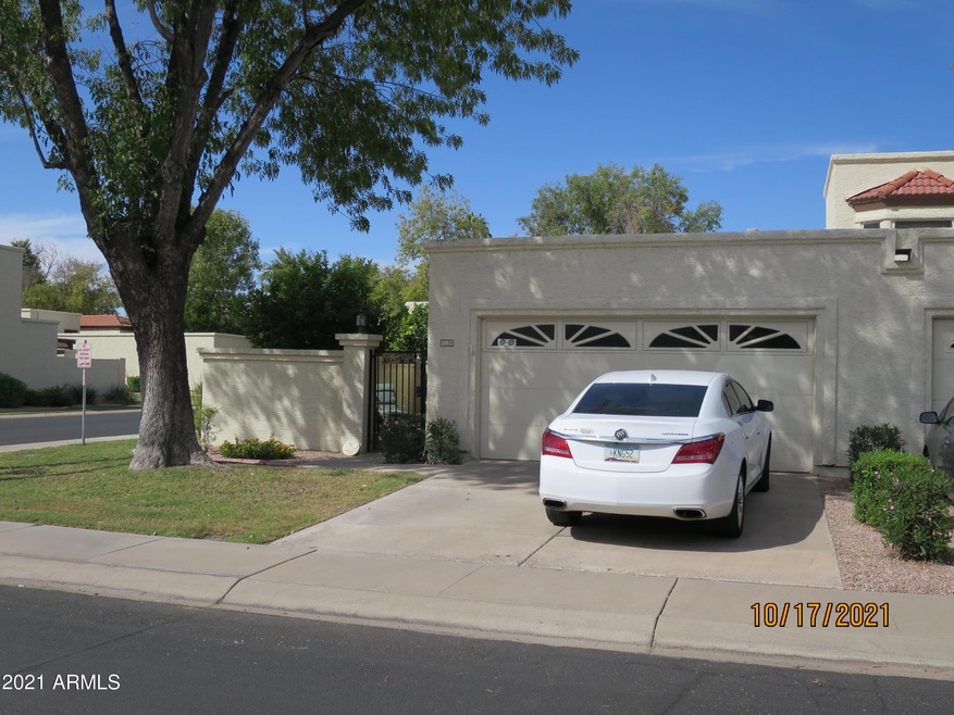 1860 E Vinedo Ln, Tempe, AZ 85284 - photo 1