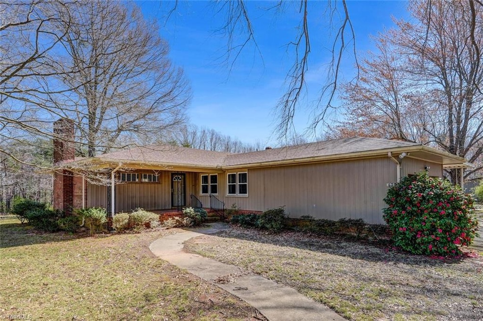 620 Stone Rd, Reidsville, NC 27320 - photo 1