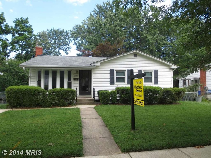 13209 Vandalia Dr, Rockville, MD 20853 - photo 1