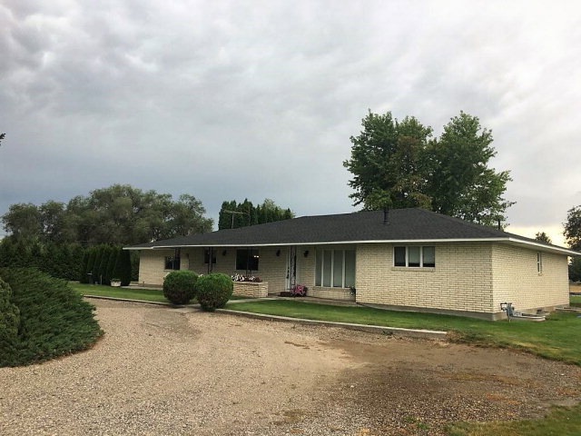 208 N 740 W, Blackfoot, ID 83221 - photo 1