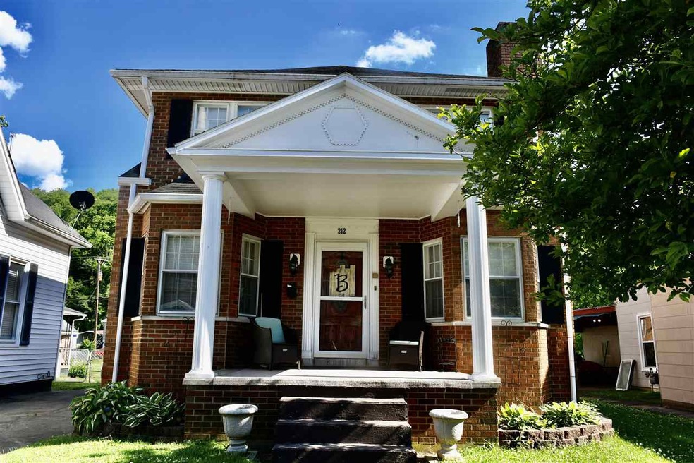 212 E 4th St, Augusta, KY 41002 - photo 1