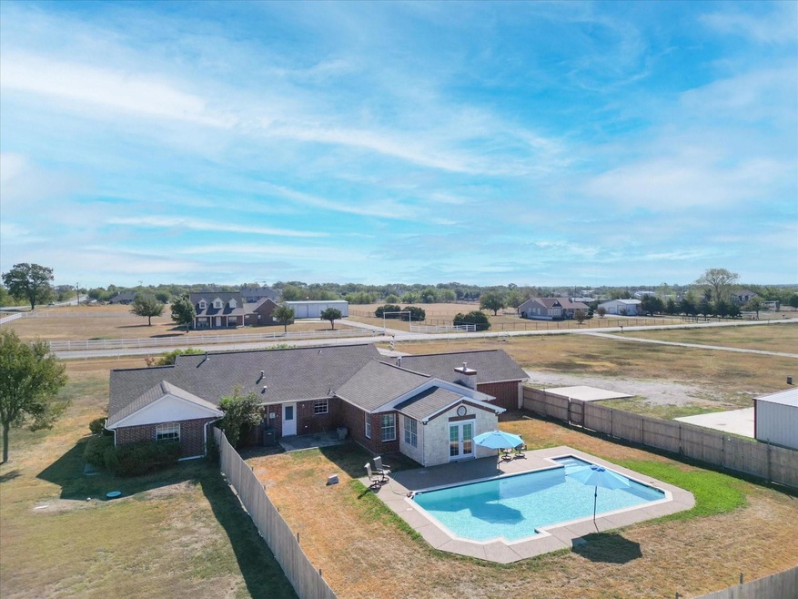 112 Old Chisholm Trail, Rhome, TX 76078 MLS 20441658