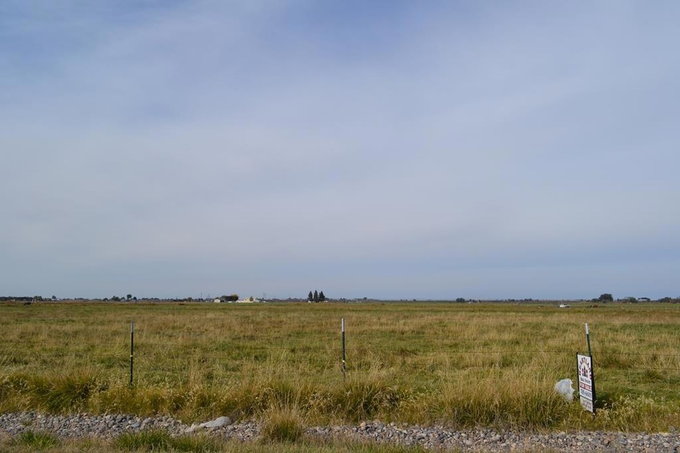 2 N 950 W, Blackfoot, ID 83221 - photo 1