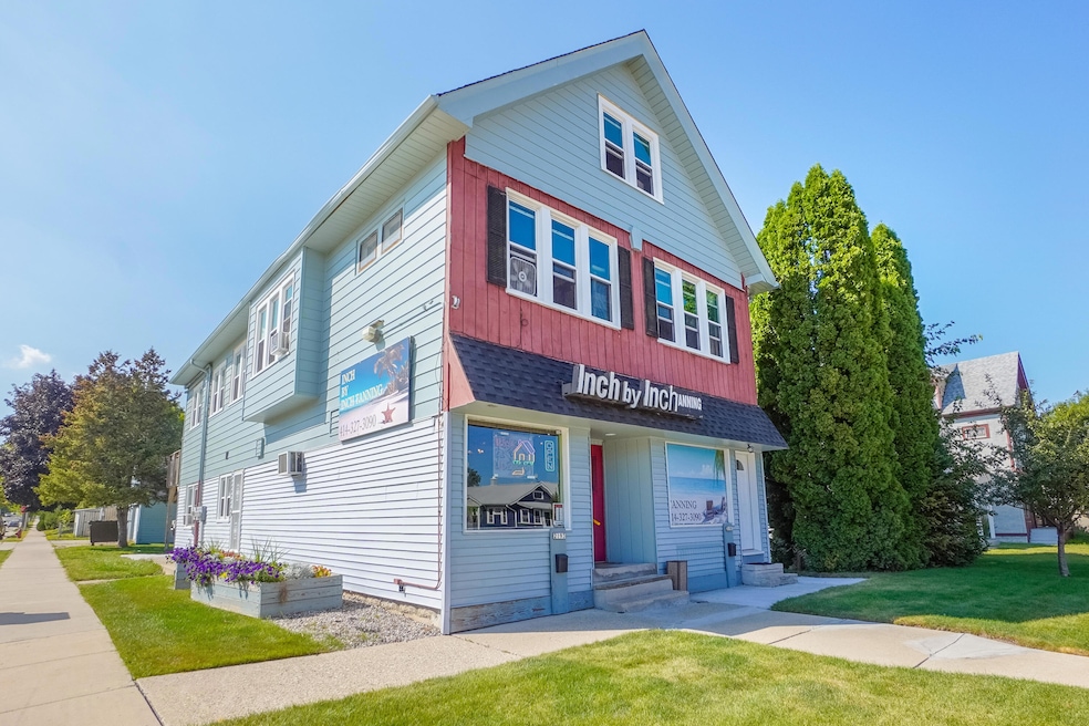 2191 S 60th St, West Allis, WI 53219 - photo 1