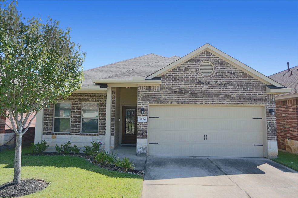 Welcome to your new home in Northpointe Meadows!  A 4 bedroom one story, right across Eldridge from Willow Creek Elementary and Northpointe Intermediate.