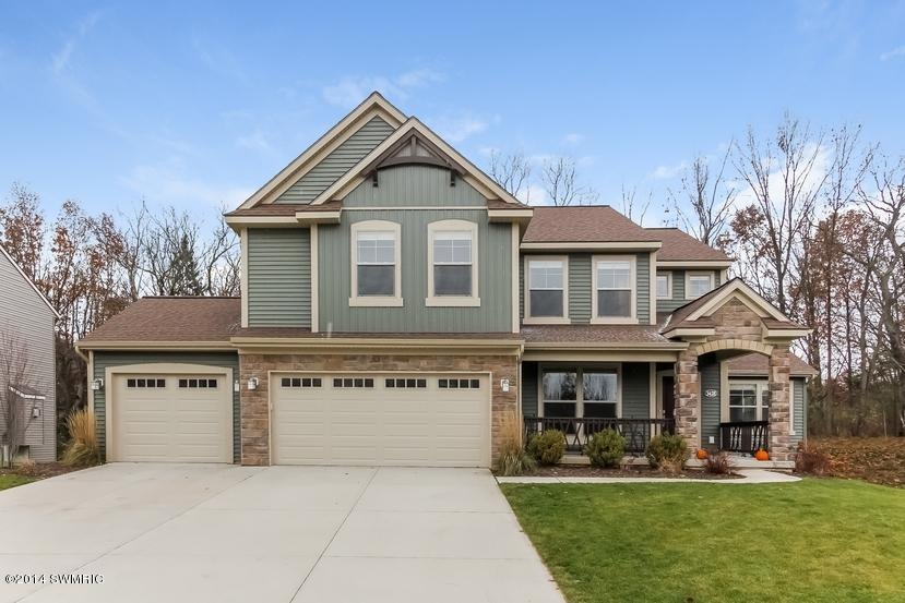 001-Front_View-1332715-mls