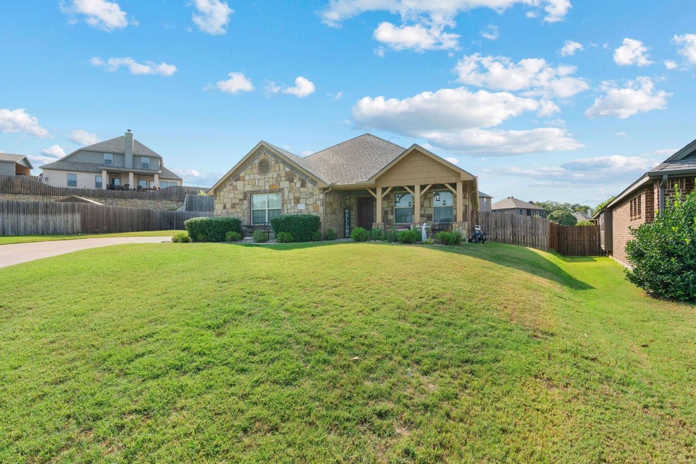 2129 Valley Dr, Weatherford, TX 76087 - photo 1