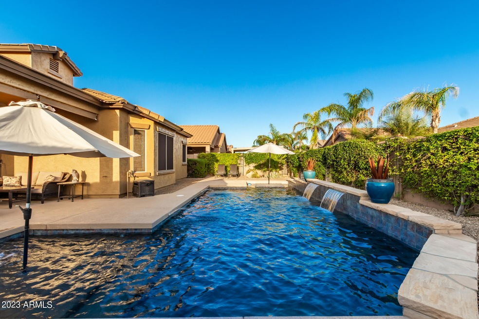 Gorgeous Play Pool