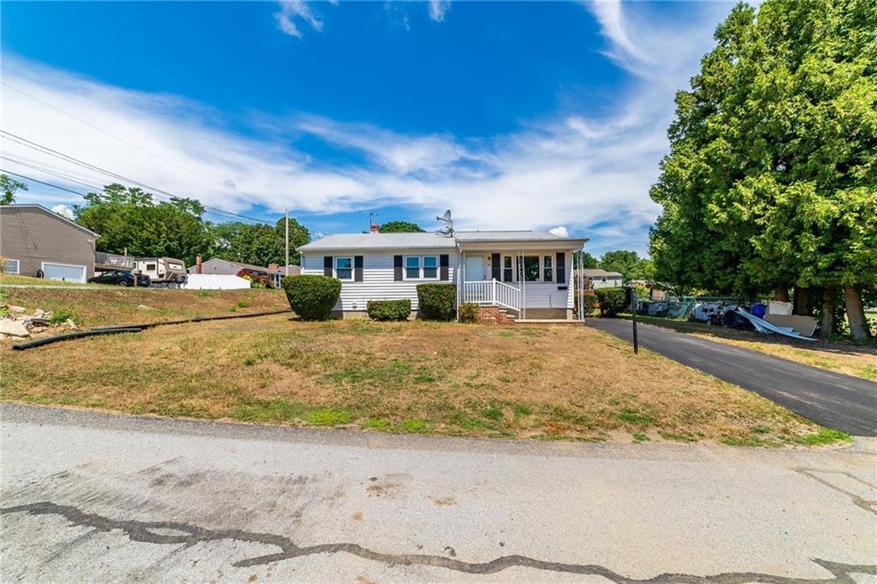 19 Schofield St, West Warwick, RI 02893 - photo 1