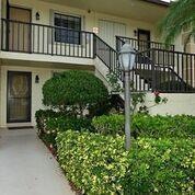 201 Pinecrest Circle C  Entrance