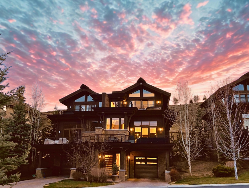 For Sale $4,700,000