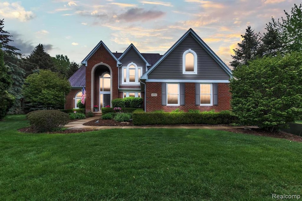 01-4892-Knollwood-Ct-WindowStill-Real-Estate-Photo