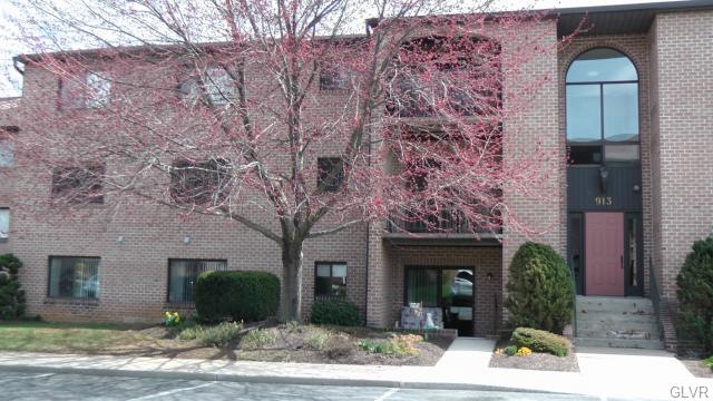 913 Cold Spring Rd unit 8, Allentown, PA 18103 - photo 1