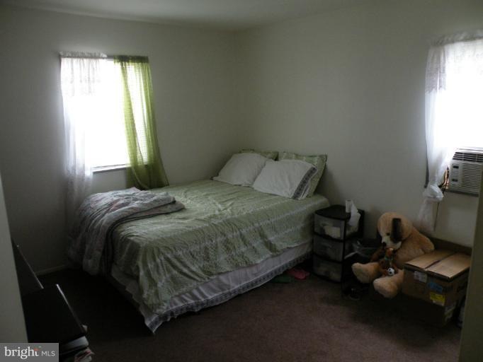 128 Polk Dr, Manassas Park, VA 20111 - photo 1
