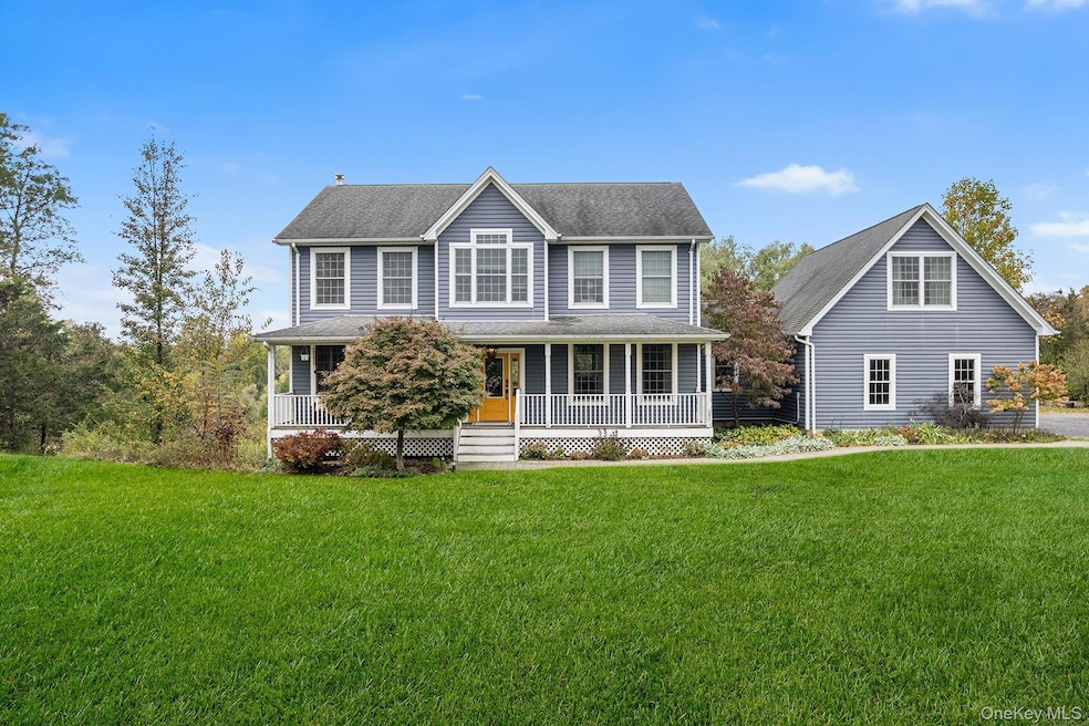 39 Eastview Ln, Red Hook, NY 12571 - photo 1