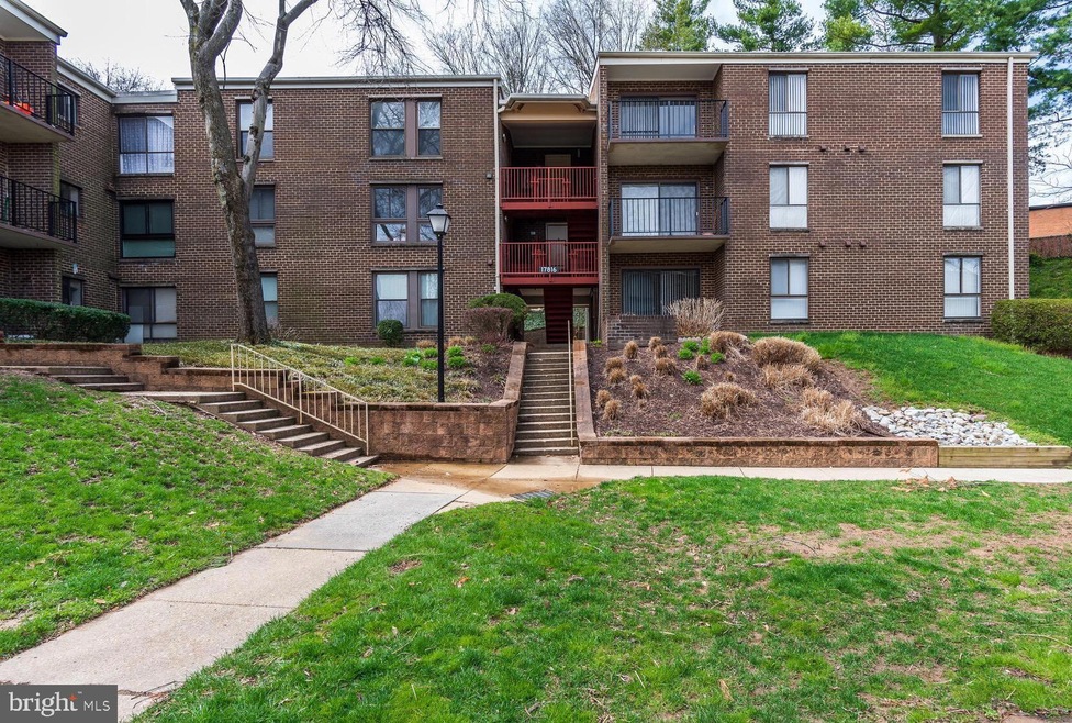 17816 Buehler Rd unit 166, Olney, MD 20832 - photo 1