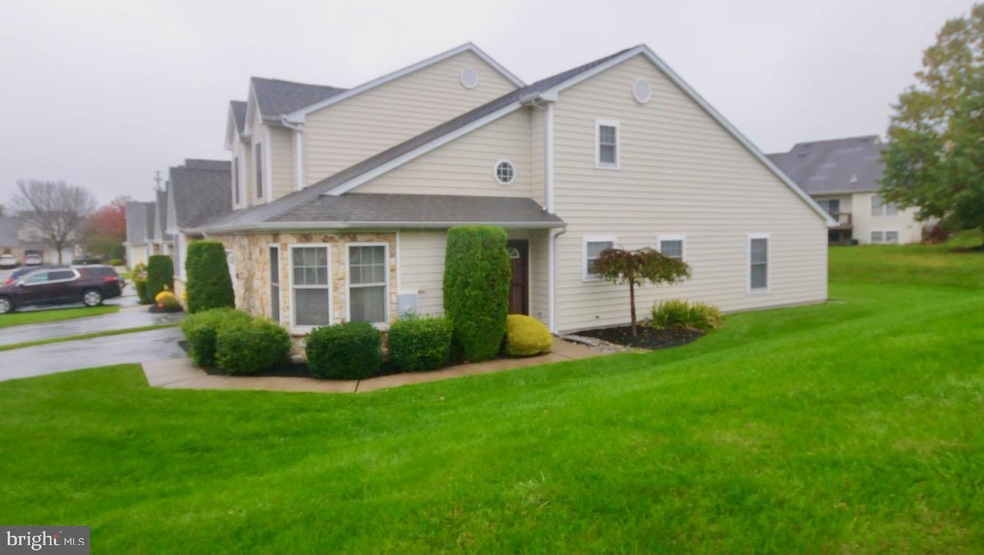 34 Grandview Dr, Warminster, PA 18974 - photo 1