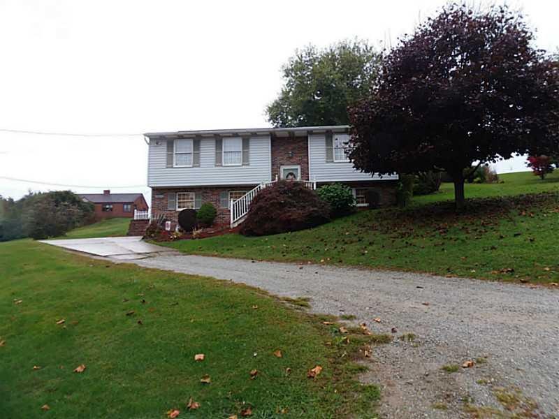 Exterior Front. WELCOME TO 1611 CENTER DRIVE