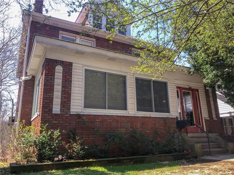 3327 Beechwood