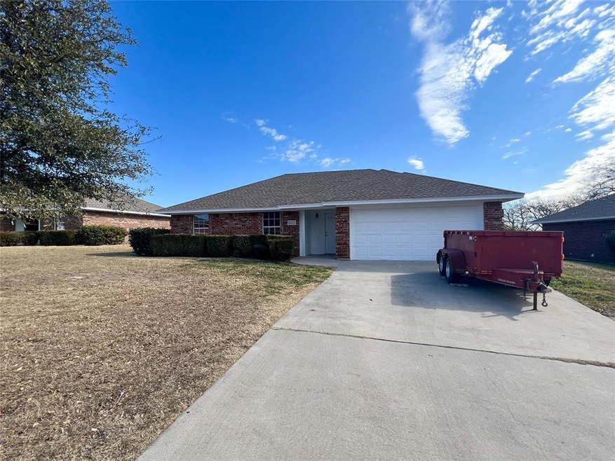 1612 N Cates St, Decatur, TX 76234 - photo 1