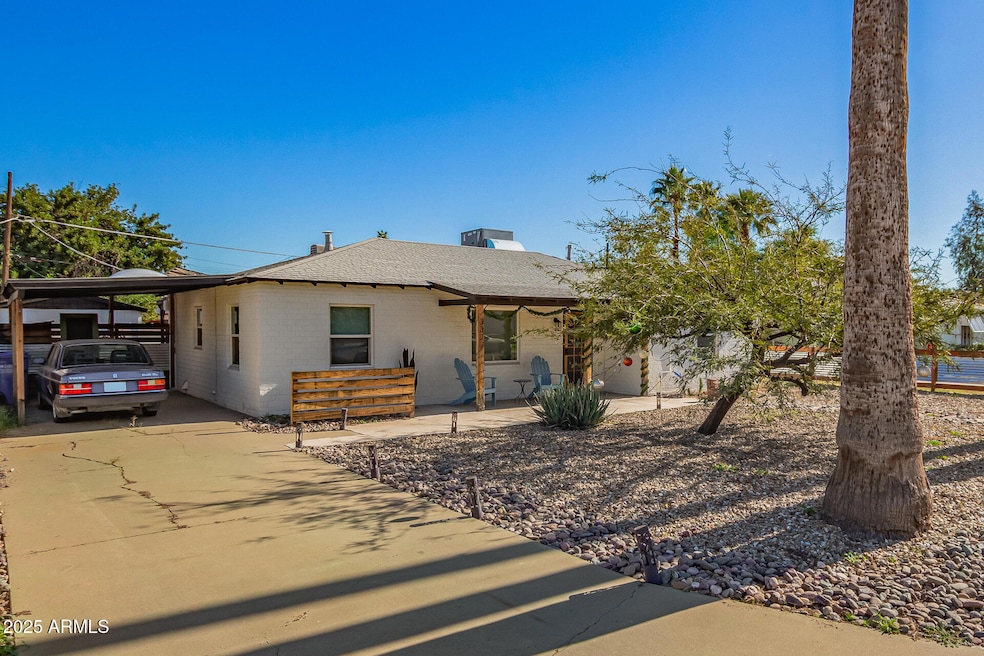 3327 N 18th Ave, Phoenix, AZ 85015 - photo 1