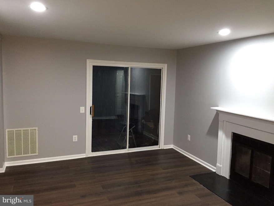 20249 Shipley Terrace unit 5-C-301, Germantown, MD 20874 - photo 1