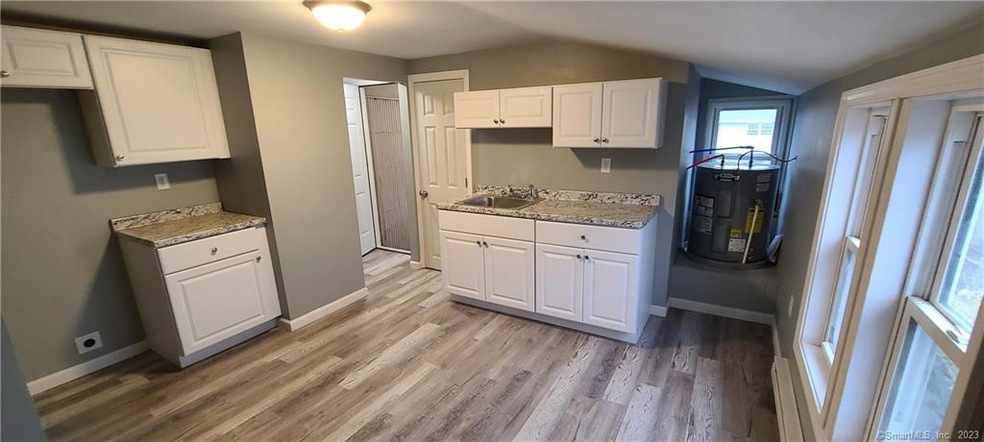 81 Woodtick Rd unit 3, Waterbury, CT 06705 - photo 1