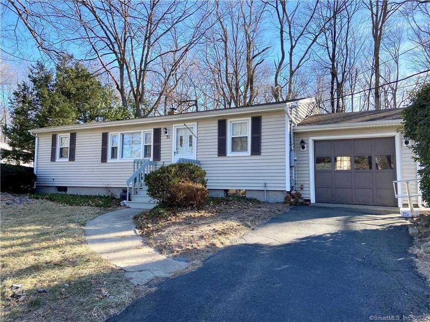 31 Sunset Dr, Unionville, CT 06085 - photo 1