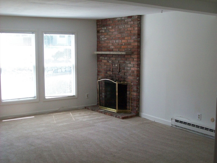 15 Hines Ct unit 2, Marblehead, MA 01945 - photo 1