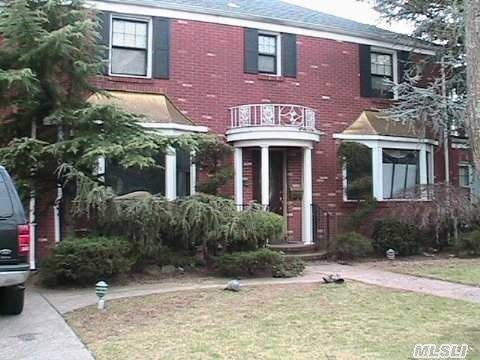 192 Atlantic Ave unit 2, Hempstead, NY 11550 - photo 1