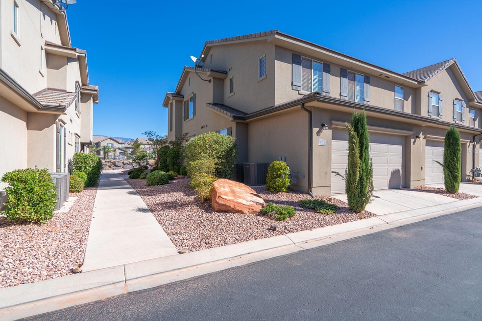 1915 E. Holiday Ln-001