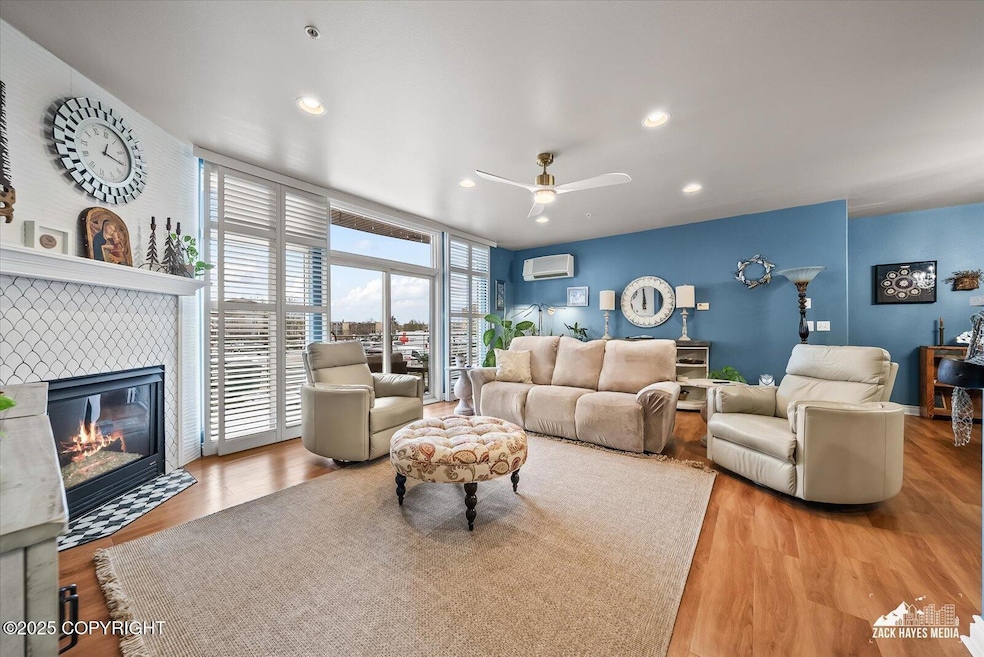 18-222e7thave#106_ZHM_018
