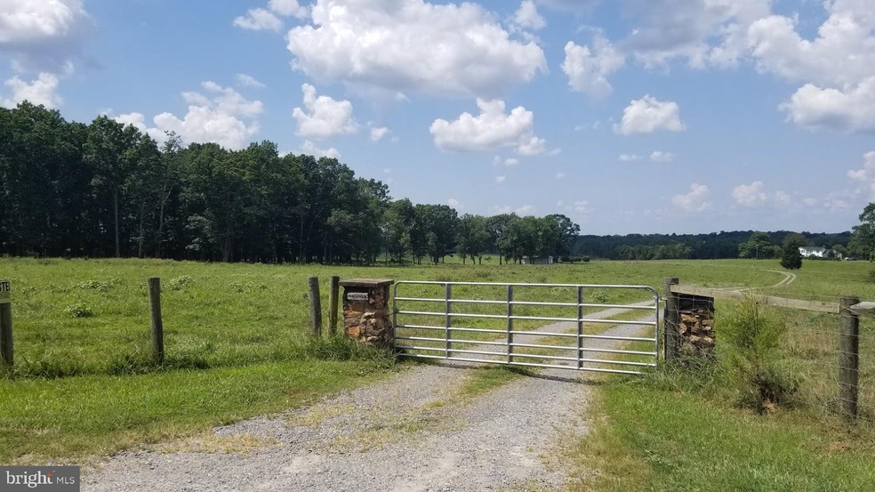 8724 Granite Springs Rd, Spotsylvania, VA 22551 - photo 1