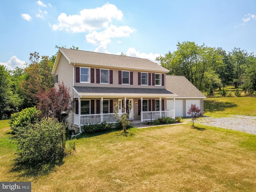 261 Hershel Ln, Hedgesville, WV 25427 - photo 1