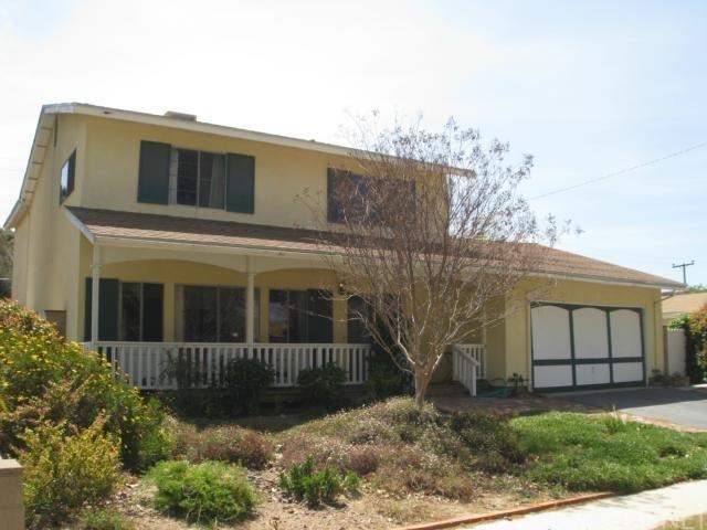 Welcome Home! Front Yard with drought resistant landscaping