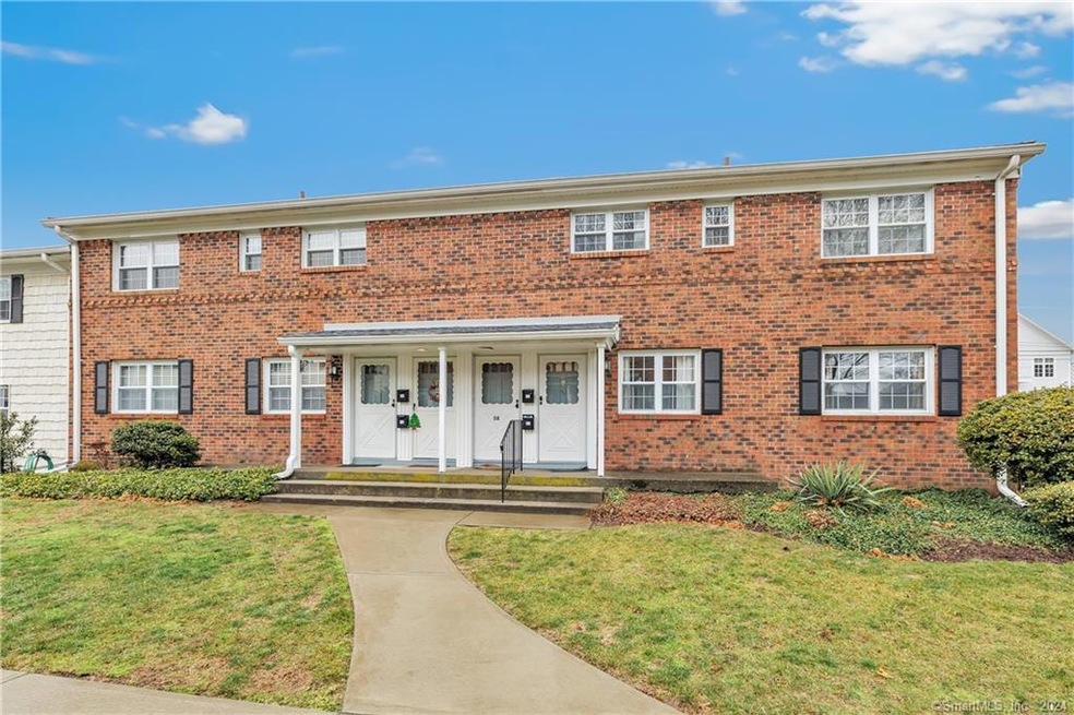 245 Unquowa Rd unit 57, Fairfield, CT 06824 - photo 1