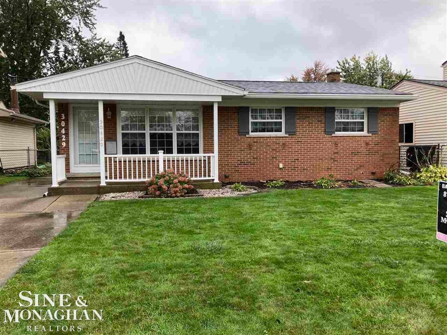 30429 J Carls St, Roseville, MI 48066 - photo 1