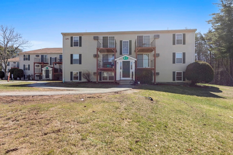 1012 White Cedar Blvd, Portsmouth, NH 03801 - photo 1