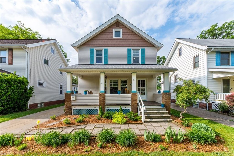 Welcome to 14517 Bayes Ave, Lakewood!