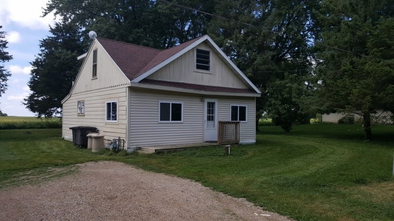 Lake access to Wandawega