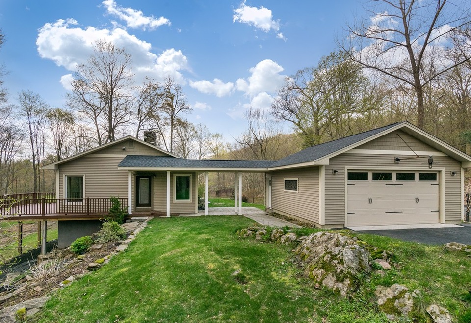 467 Mountain Rd, Wilbraham, MA 01095 - photo 1