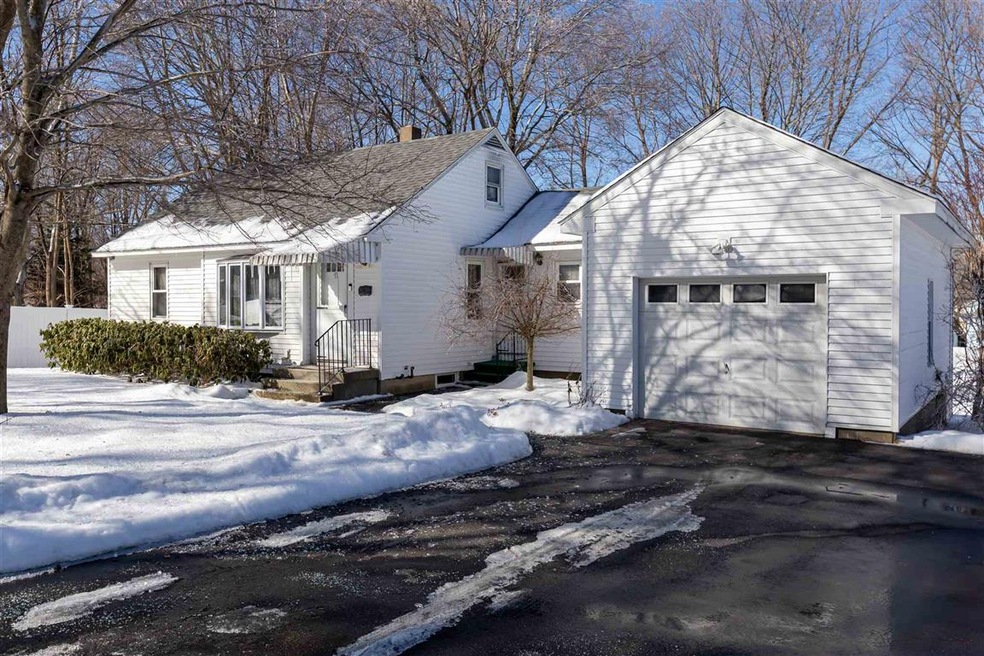 11 Howe St, Rochester, NH 03867 - photo 1