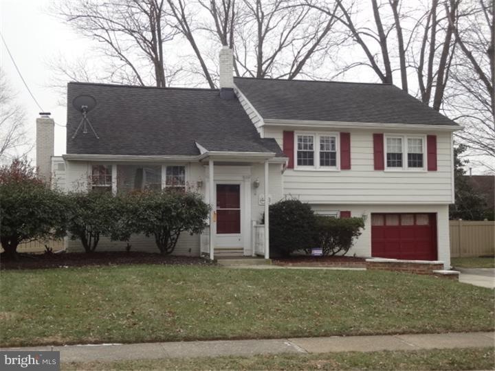 448 Parkview Dr, Mount Holly, NJ 08060 - photo 1