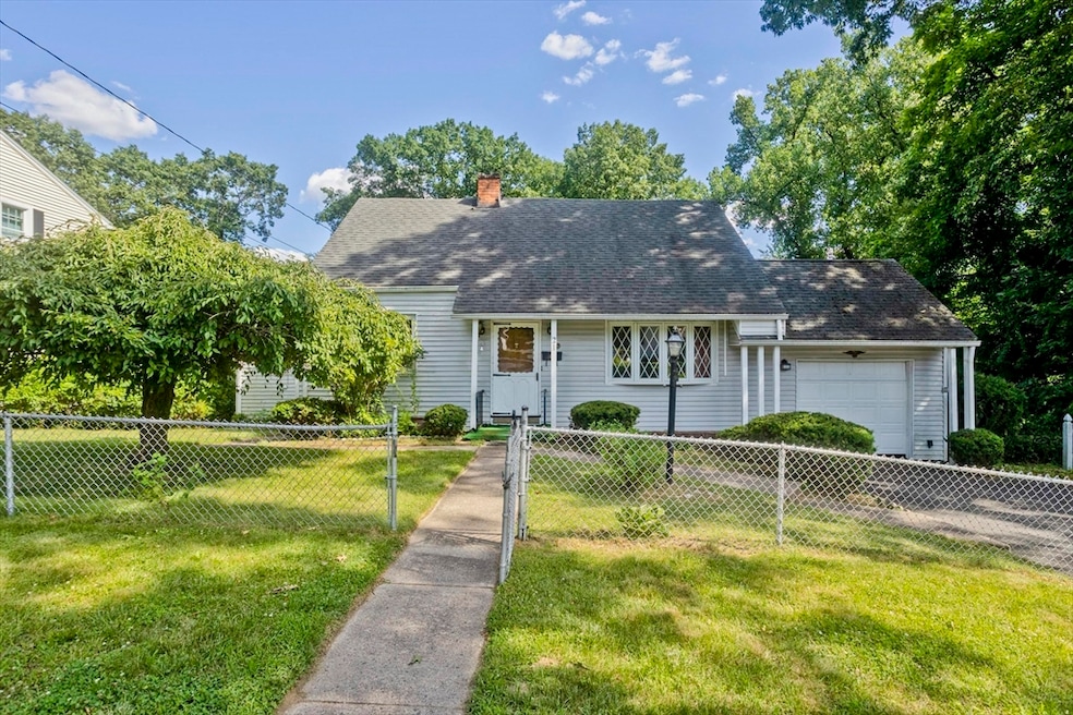 21 Bremen St, Springfield, MA 01108 - photo 1