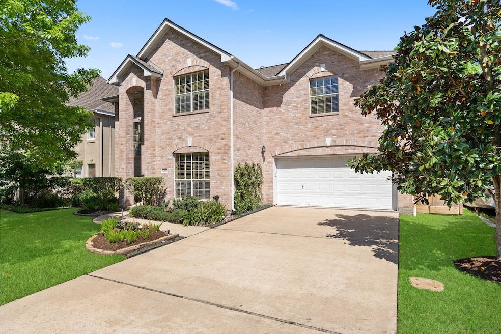 Welcome to 1206 Howard ln located on a quite cul-d