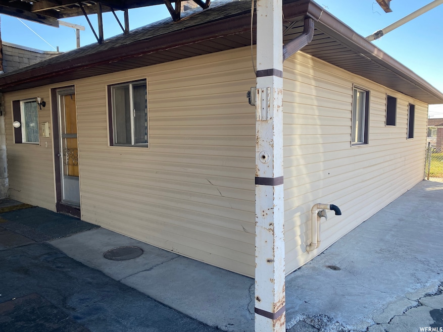 303 W Railroad Ave, Price, UT 84501 - photo 1