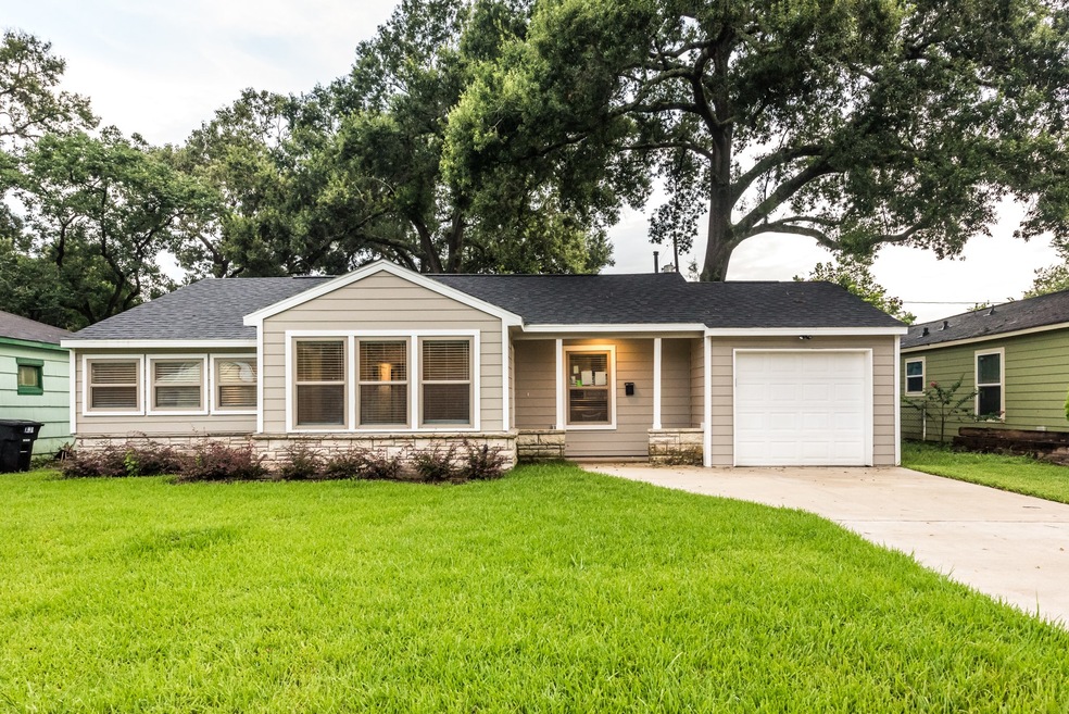 4926 Winfree Dr, Houston, TX 77021 - photo 1