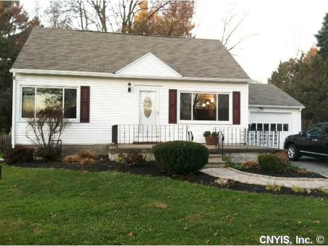 Exterior Front Welcome to 318 Palmer Drive!