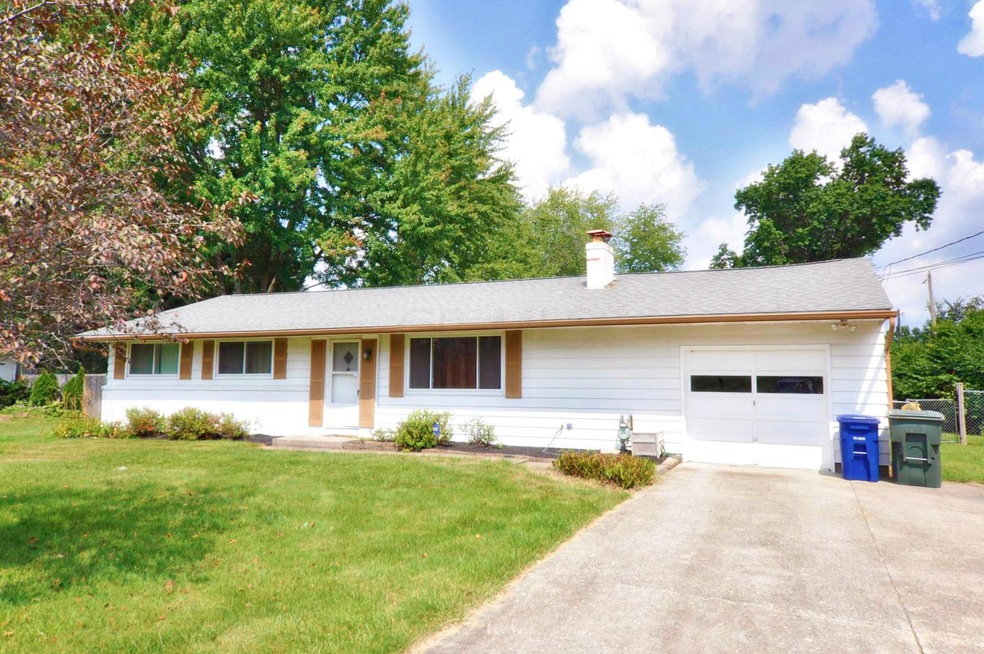 1628-Francisco-Rd-002