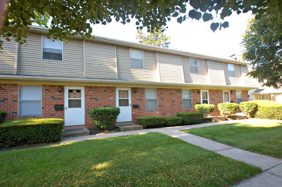 131-37 W Pacemont Rd